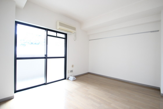 アベニュー牛田新町