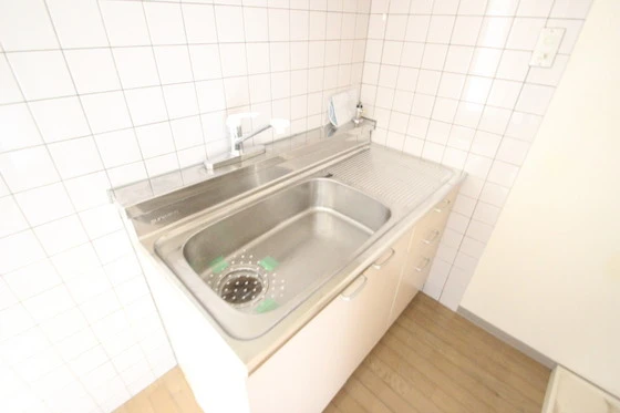 アベニュー牛田新町