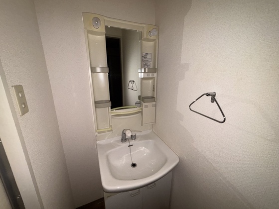 アベニュー牛田新町