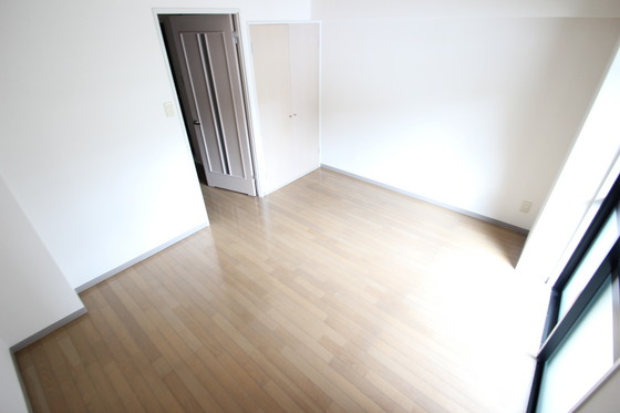 アベニュー牛田新町