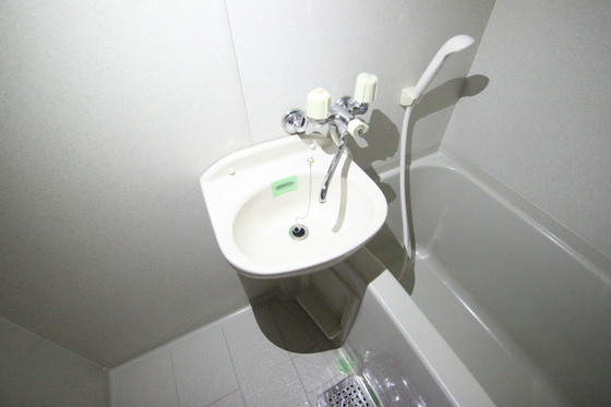 アベニュー牛田新町