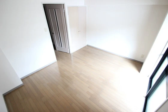 アベニュー牛田新町