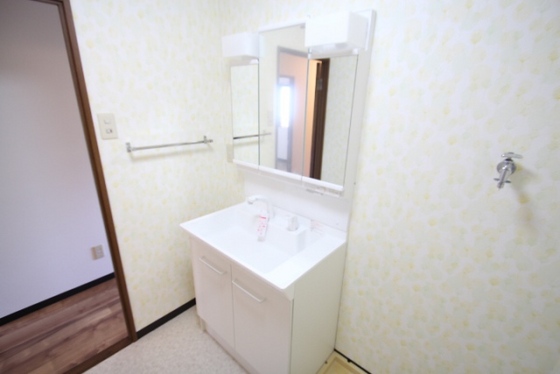 ロイヤルビュー安芸