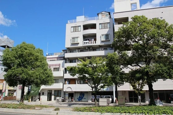 アベニュー西山