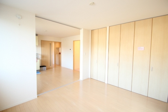 シャーメゾン亀山