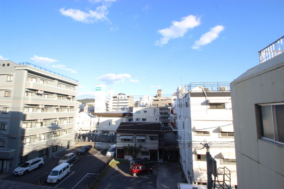 シャルマン三篠