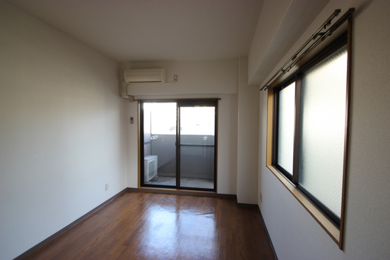 シャルマン三篠