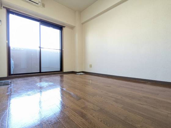 シャルマン三篠