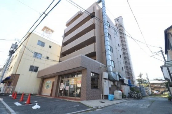 シャルマン三篠