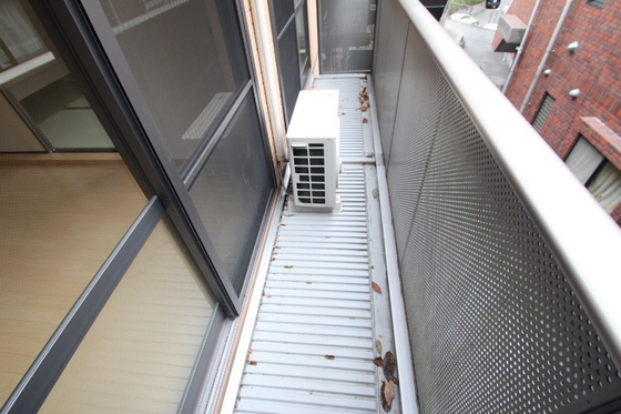 シャーメゾン己斐 B棟