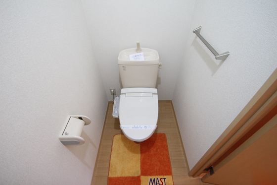 シャーメゾン己斐 B棟