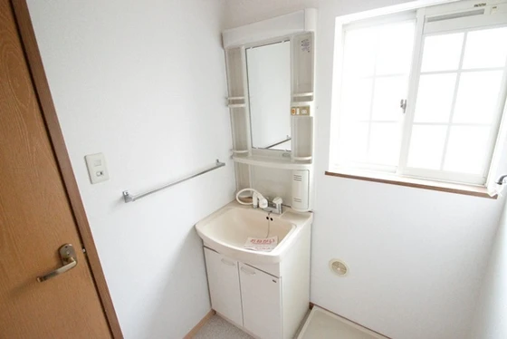 エムフローレンス三番館