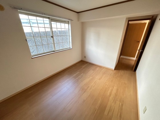 エムフローレンス三番館