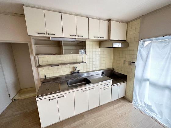 山根マンション