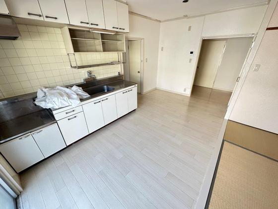 山根マンション