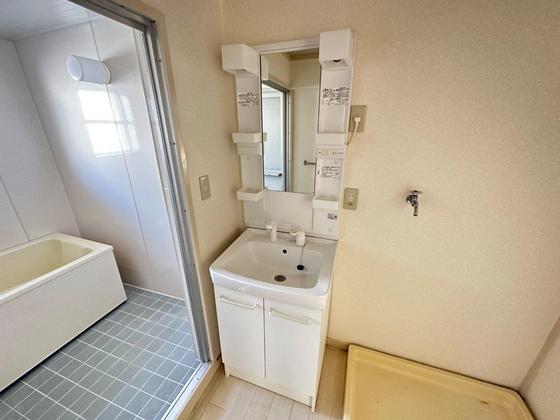 山根マンション