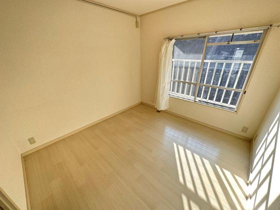 山根マンション