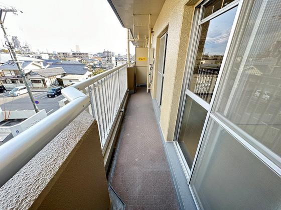 山根マンション