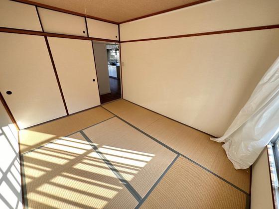 山根マンション