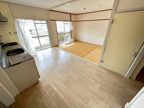 山根マンション