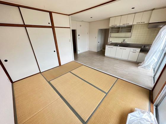 山根マンション