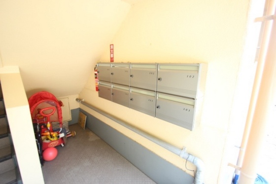 山根マンション