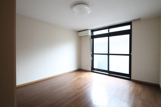 レオパレスエスペランサ