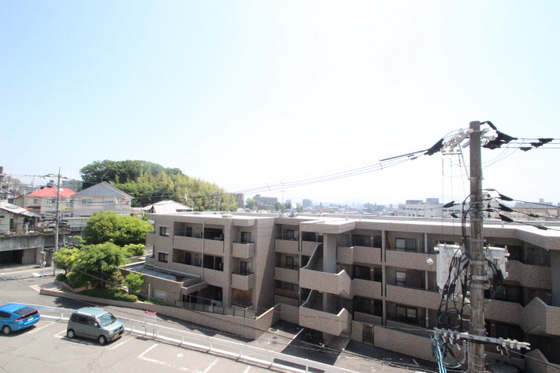 河原マンション