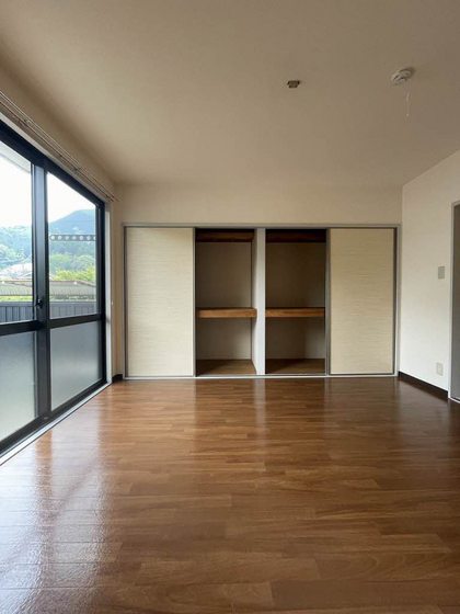 ハイツ西光寺 B棟