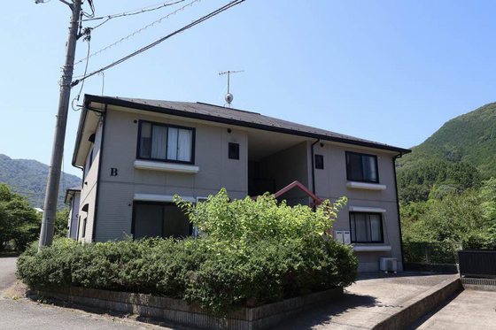 ハイツ西光寺 B棟