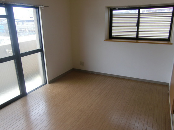 ルミエール翠町