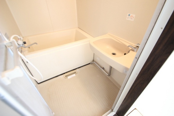 居藤ハイツ A棟