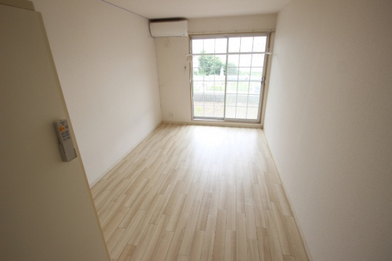 グリューネ B棟