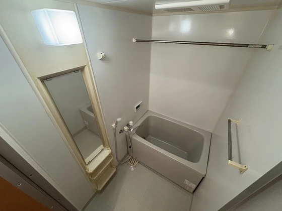 ラルジュ・ミリュー