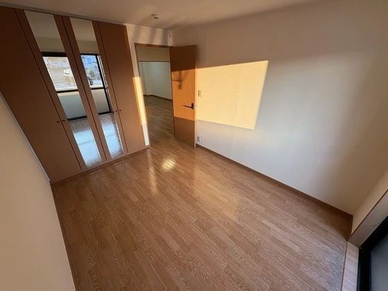 ラルジュ・ミリュー