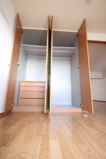 ラルジュ・ミリュー