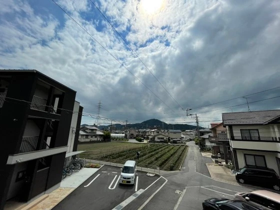 ラルジュ・ミリュー