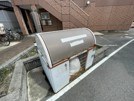 ラルジュ・ミリュー