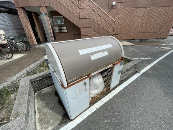 ラルジュ・ミリュー