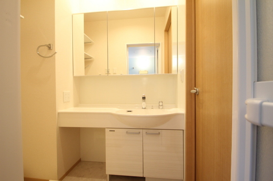 アベニュー高須Y