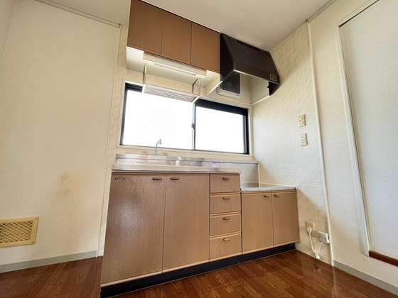 ファミールNISHIKAWA