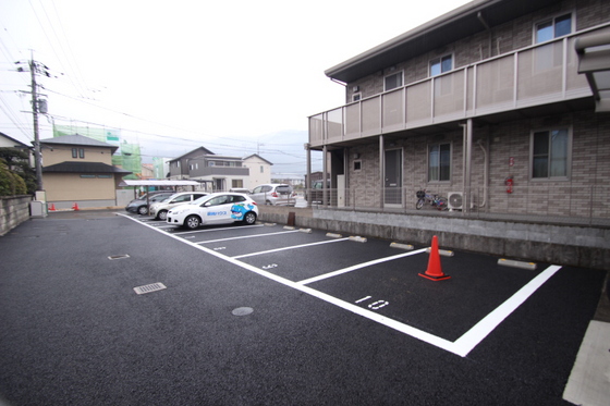 ファミールNISHIKAWA