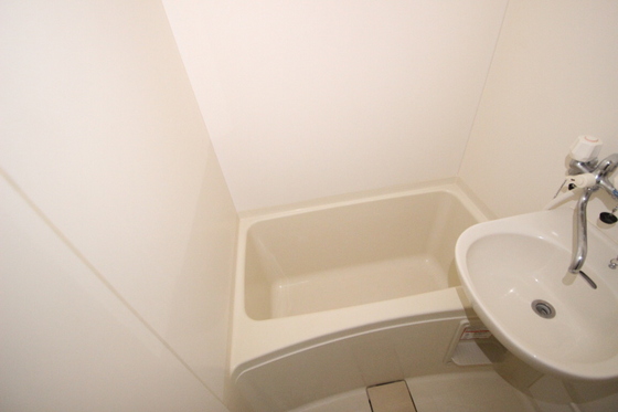 レオパレスポラール