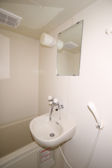 レオパレスポラール