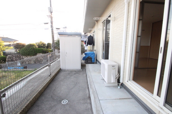 マリンハイツ A棟