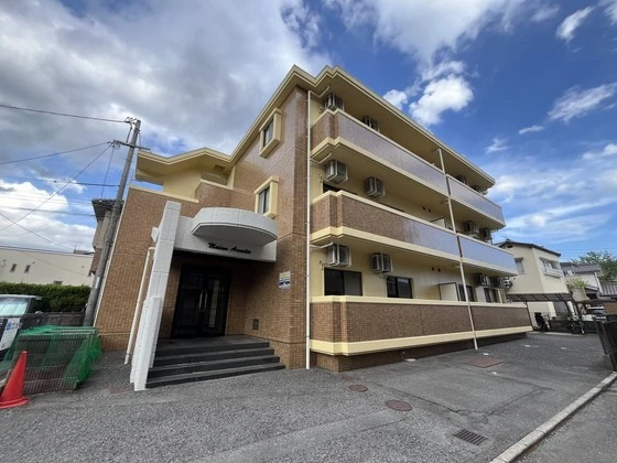 メゾンアルカディア