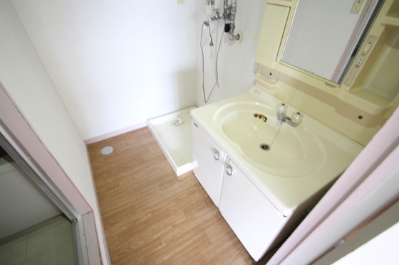 サンパレス温品