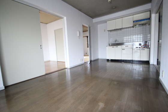 サンパレス温品