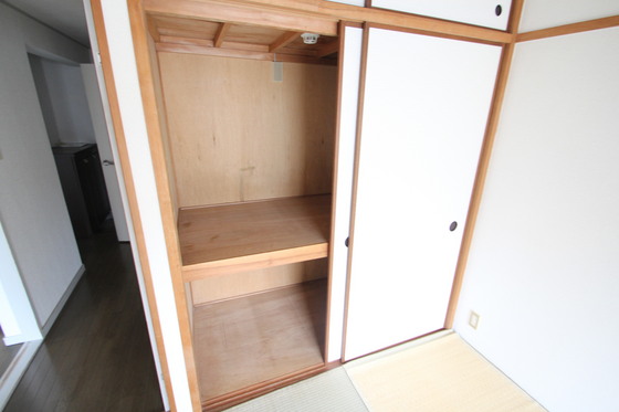 サンパレス温品