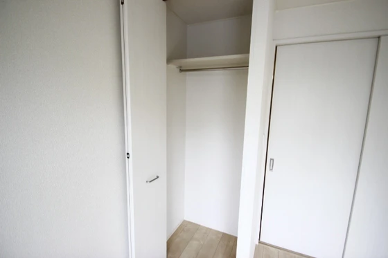 フォースアベニュー